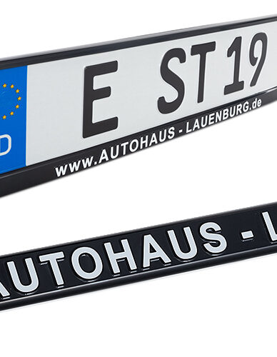 Kennzeichenhalter mit Logo als Werbeartikel